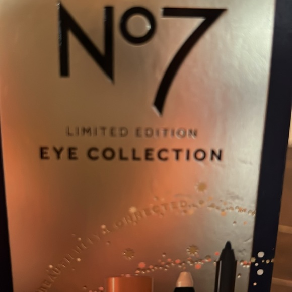 No7 Limited Edition Eye Collection Gift Set 4 Pieces NIB - Picture 3 of 9
